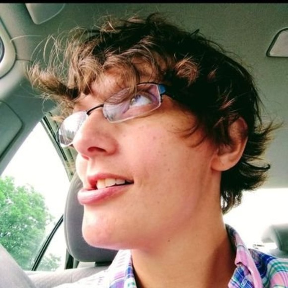 Meet your Posher, Charlotte - Picture 1 of 1